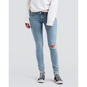 Levi’s 711 Skinny Jeans in Summertime